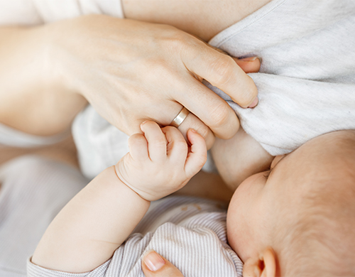 El primer mes del bebé: alimentación y nutrición - Baby Pop's
